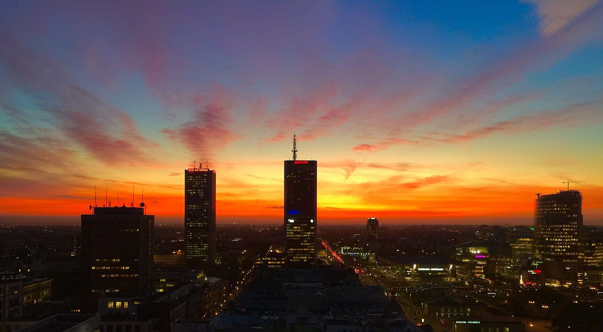 Warsaw skyline at dusk